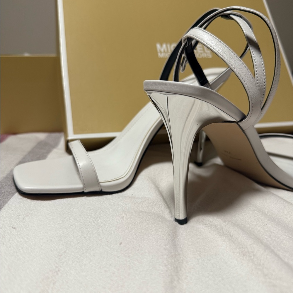 Michael Kors Elegant White Heels